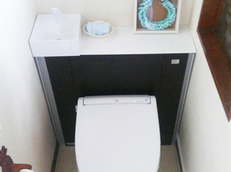 トイレリフォーム 1日で工事完了！お手入れも楽なスッキリデザインのトイレ