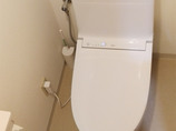 トイレリフォーム清掃性がよく清潔感のあるトイレ空間