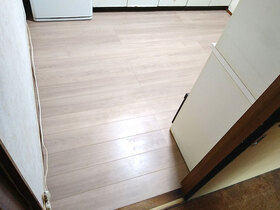 小工事上張り施工でより丈夫に！安心して使える明るい雰囲気のフローリング